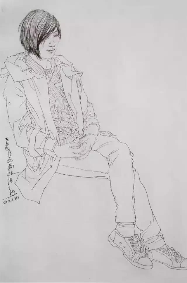 1575016642642194.jpg 中国美术黄播
徐默教授在云南大学进行人物线描